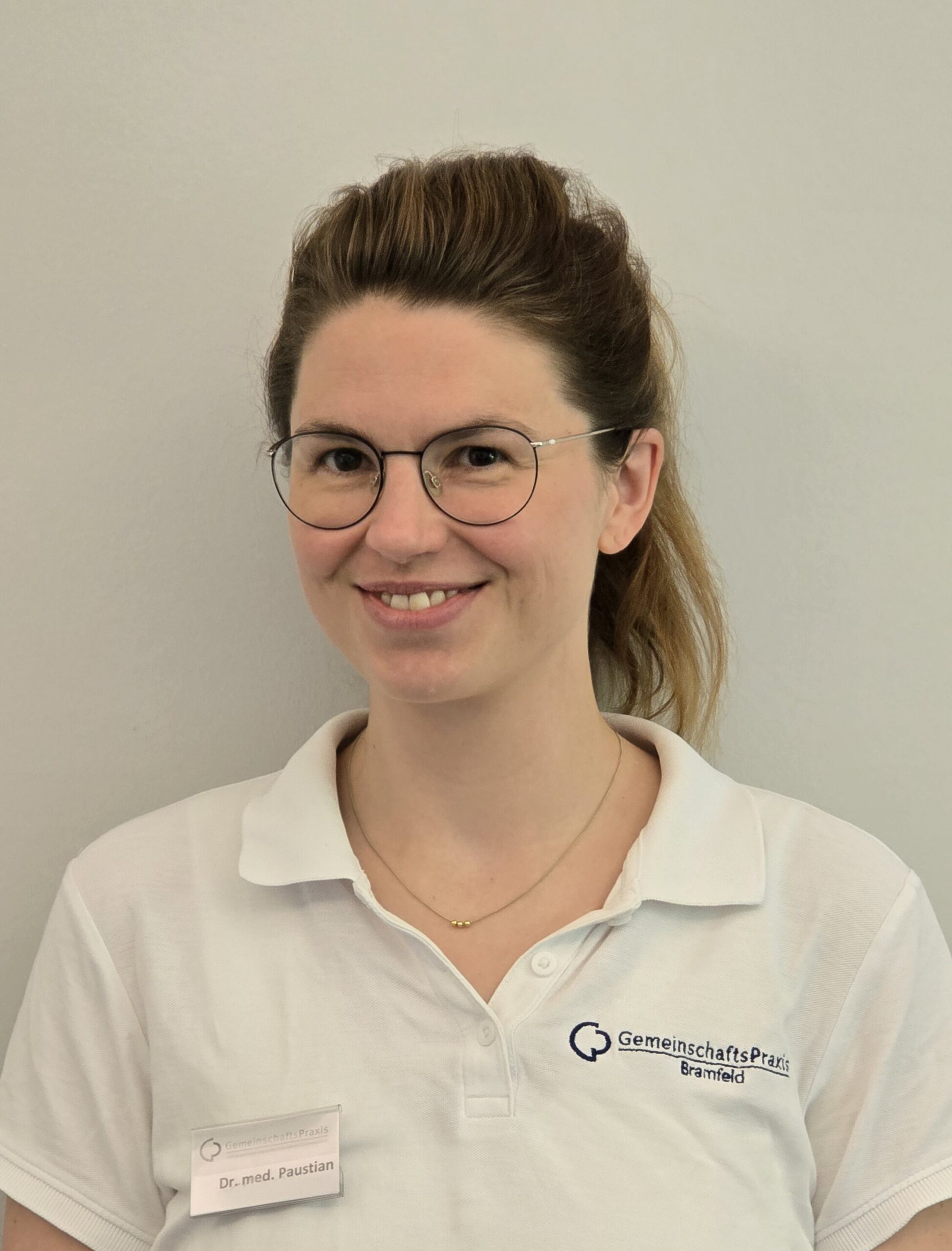 Dr. med. Lisa Paustian Fachärztin für Anästhesie, Weiterbildungsassistentin Allgemeinmedizin Dr. med. Lisa Paustian
Fachärztin für Anästhesie, Weiterbildungsassistentin Allgemeinmedizin